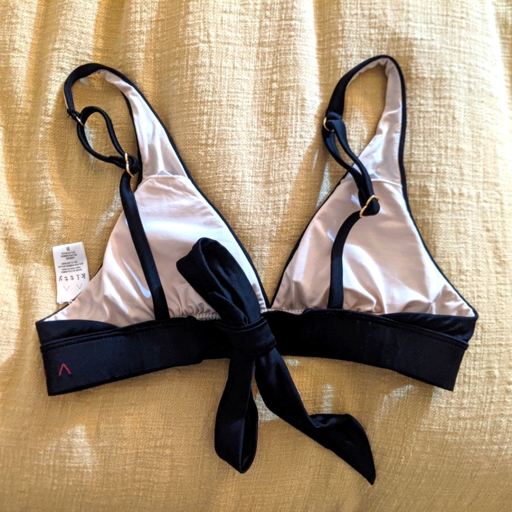 Kitty and Vibe Plunge Swim Top